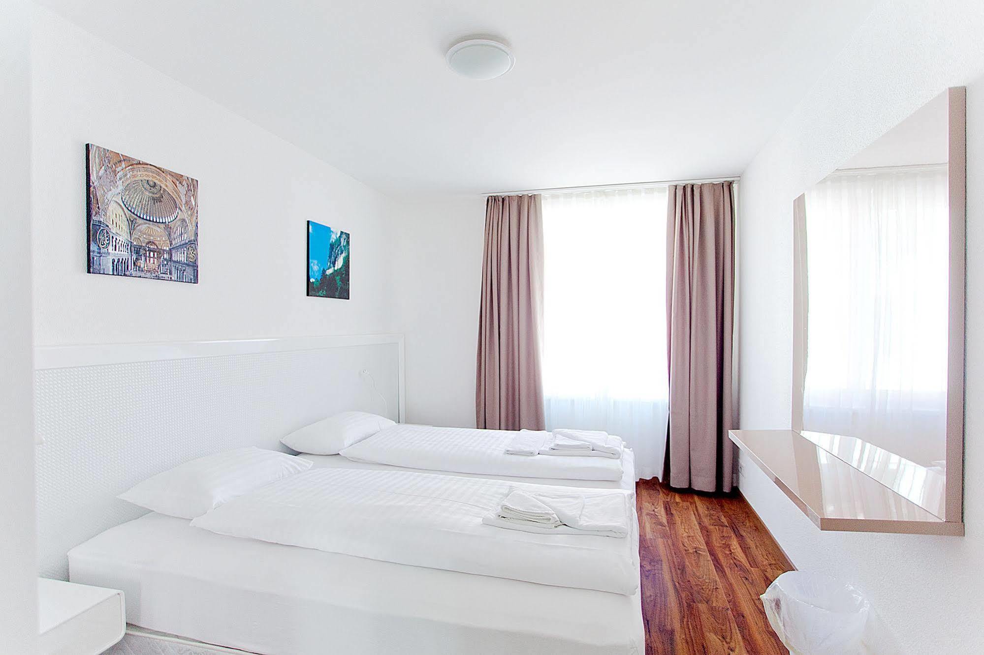 Premium Apartments By Livingdowntown Zürich Eksteriør bilde